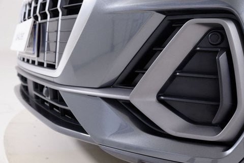 Auto Audi Q3 Ii 2018 Benzina 40 2.0 Tfsi S Line Edition Quattro S-Tronic Usate A Torino
