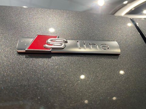 Auto Audi Q3 Spb 35 Tfsi S Tronic S Line Edition Usate A Milano