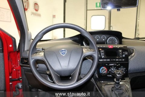 Auto Lancia Ypsilon 1.0 Firefly Hybrid Silver S&S 70 Usate A Milano