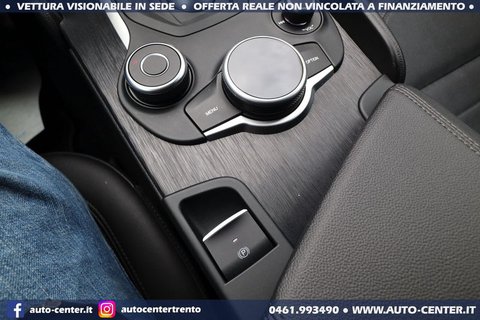 Auto Alfa Romeo Giulia 2.0 Turbo 200Cv At8 B-Tech Usate A Trento