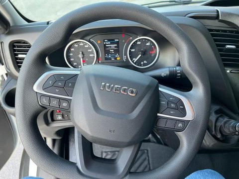 Auto Iveco Daily 35S17 3.0 Hpt Pc Cabinato Nuove Pronta Consegna A Bergamo