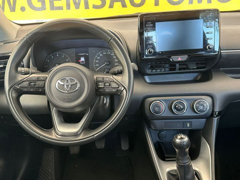 Auto Toyota Yaris 1.0 5 Porte Active Usate A Napoli