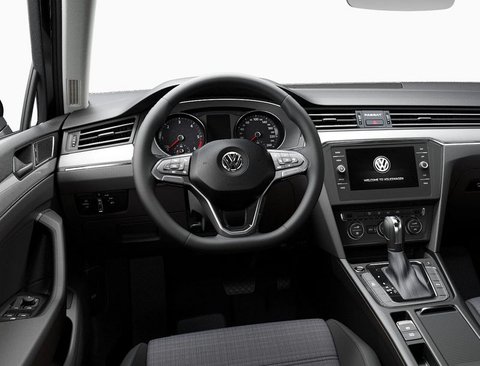 Auto Volkswagen Passat Variant 2.0 Tdi Scr Evo Business Bmt Nuove Pronta Consegna A Perugia