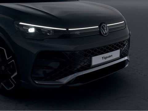 Auto Volkswagen Tiguan Nuova Tiguan R-Line 2.0 Tdi Scr 110 Kw (150 Cv) Dsg Nuove Pronta Consegna A Perugia