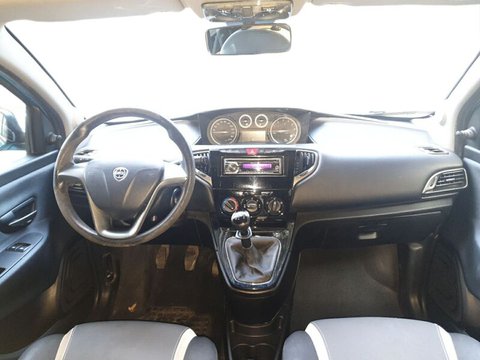 Auto Lancia Ypsilon 3ª Serie 1.2 69 Cv 5 Porte Elefantino Usate A Roma