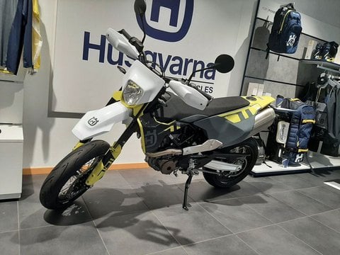 Moto Husqvarna 701 Supermoto Nuove Pronta Consegna A Treviso
