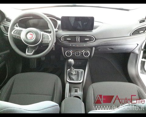 Auto Fiat Tipo Fiat 5 Porte Hatchback My23 1.6 130Cvds Hb Cross Solo Stock Usate A Potenza