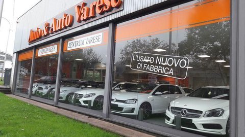 Auto Jaguar F-Pace 2.0 250 Cv Awd Aut. Prestige Navi Usate A Varese