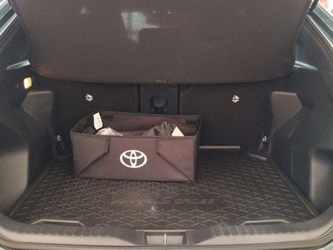 Auto Usate A Frosinone | Toyota Yaris Cross 1.5H (130 Cv) Lounge E-Cvt Awd-I