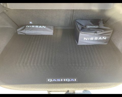 Auto Nissan Qashqai N-Connecta Mhyb 158Cv Xtr Km0 A Siena