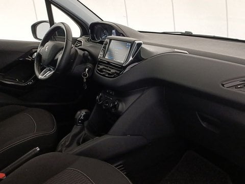 Auto Peugeot 208 I 2015 5P 1.2 Puretech Active S&S 82Cv My18 Usate A Bari
