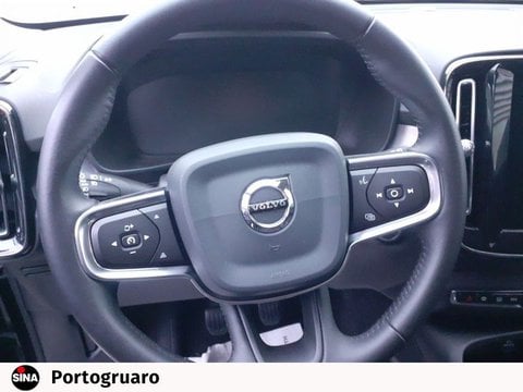 Auto Volvo Xc40 D3 Momentum Info 335/1022606 Usate A Venezia