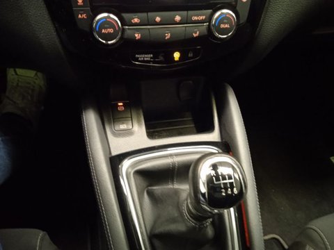 Auto Nissan Qashqai Ii 2017 1.5 Dci N-Connecta 115Cv Usate A Siena