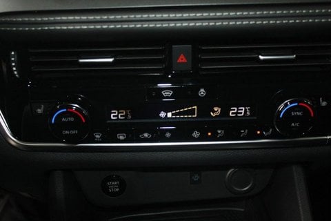 Auto Km0 A Viterbo | Nissan Qashqai 1300 Mhev 158 Cv Xtronic N-Connecta