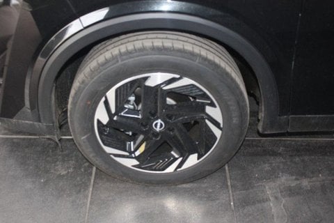 Auto Km0 A Viterbo | Nissan Qashqai 1300 Mhev 158 Cv Xtronic N-Connecta