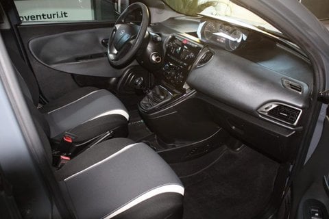 Auto Usate A Viterbo | Lancia Ypsilon 1.3 Mjt 16V 95 Cv 5 Porte Elefantino