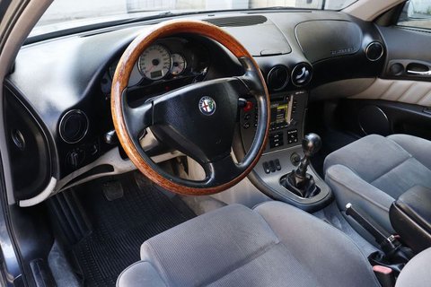 Auto Alfa Romeo 166 2.5I V6 24V Progression Unicoproprietario Usate A Torino