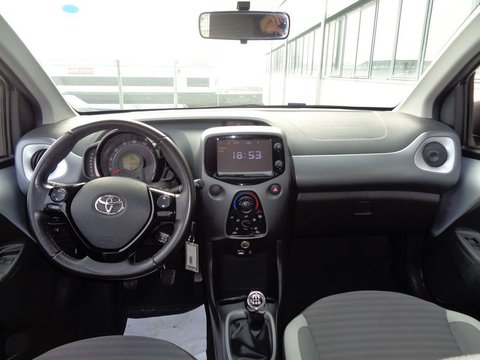Auto Toyota Aygo Connect 1.0 Vvt-I 72Cv 5 Porte X-Business Usate A Treviso