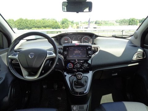 Auto Lancia Ypsilon 1.0 Firefly 5 Porte S&S Hybrid Gold Usate A Treviso