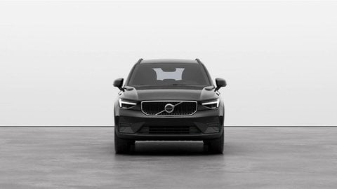 Auto Volvo Xc40 B3 Automatico Essential Nuove Pronta Consegna A Como
