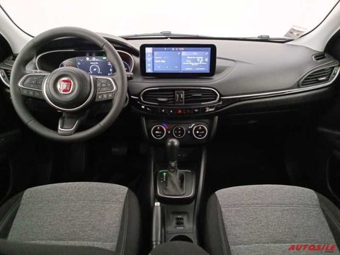 Auto Fiat Tipo 5 Porte Cross Ii 2021 5P 1.5 T4 Hybrid Cross 130Cv Dct Usate A Treviso