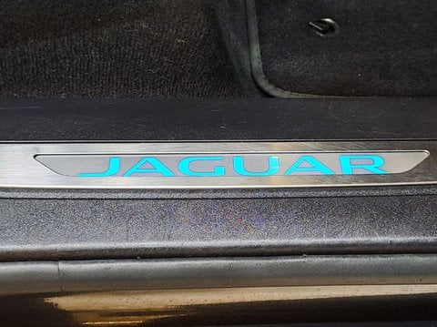Auto Jaguar F-Pace 2.0 D 240 Cv Awd Aut. R-Sport Usate A Pavia