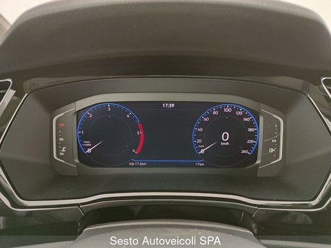 Auto Volkswagen Touran 2.0 Tdi 150 Cv Scr Dsg Executive Km0 A Milano