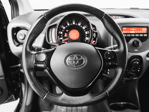 Auto Toyota Aygo Connect 1.0 Vvt-I 72 Cv 5 Porte X-Play Usate A Prato