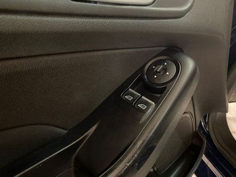 Auto Ford Fiesta Plus 1.5 Tdci 75Cv 5 Porte Usate A Bari