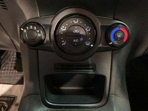 Auto Ford Fiesta Plus 1.5 Tdci 75Cv 5 Porte Usate A Bari