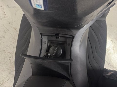 Auto Usate A Napoli | Piaggio Beverly Beverly 400 Hpe Abs-Asr My21