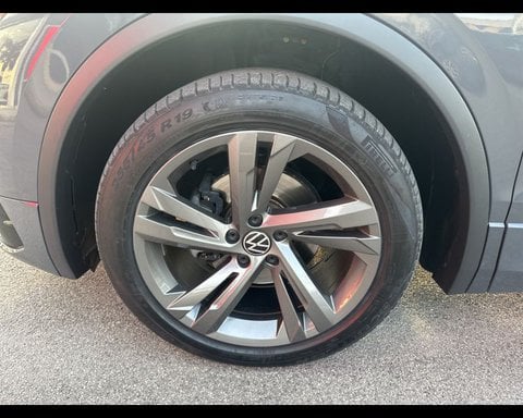 Auto Usate A Caserta | Volkswagen Tiguan Ii 2021 2.0 Tdi R-Line 4Motion 150Cv Dsg