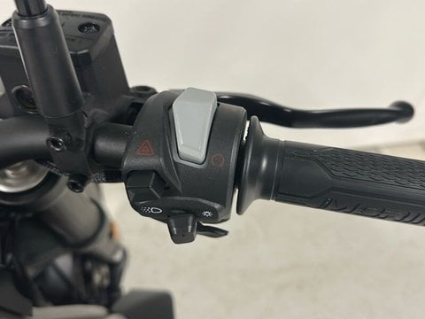 Moto Usate A Napoli | Mom Seiemmezzo Seiemmezzo Str 650 Abs