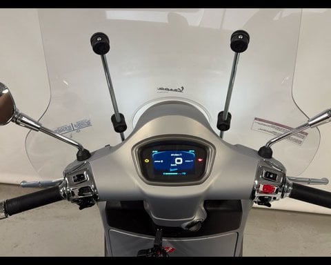 Moto Usate A Napoli | Piaggio Vespa 300 Gts E1369 Piaggio Anno 2025