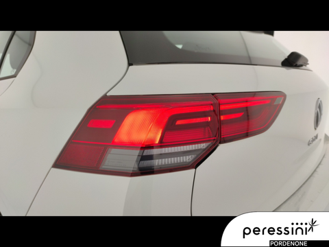 Auto Volkswagen Golf Viii 2020 1.5 Tgi Life 130Cv Dsg Usate A Pordenone