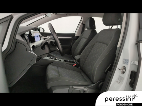 Auto Volkswagen Golf Viii 2020 1.5 Tgi Life 130Cv Dsg Usate A Pordenone