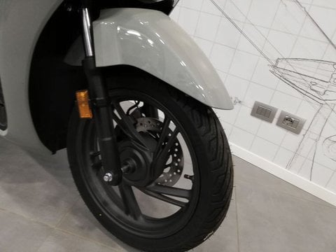 Moto Honda Sh 150 Abs Pearl Falcon Grey Ym 2024 Nuove Pronta Consegna A Milano