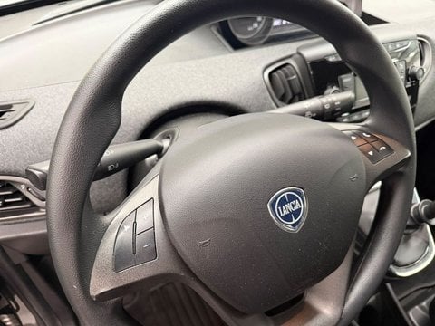 Auto Usate A Cremona | Lancia Ypsilon Iii 2015 5 Porte 1.0 Firefly Hybrid 70Cv Silver S&S