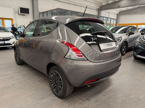 Auto Usate A Cremona | Lancia Ypsilon Iii 2015 5 Porte 1.0 Firefly Hybrid 70Cv Silver S&S