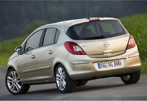 Auto Usate A Pescara | Opel Corsa Iv 2010 1.2 Edition 85Cv 5P