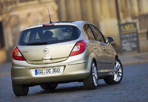Auto Usate A Pescara | Opel Corsa Iv 2010 1.2 Edition 85Cv 5P