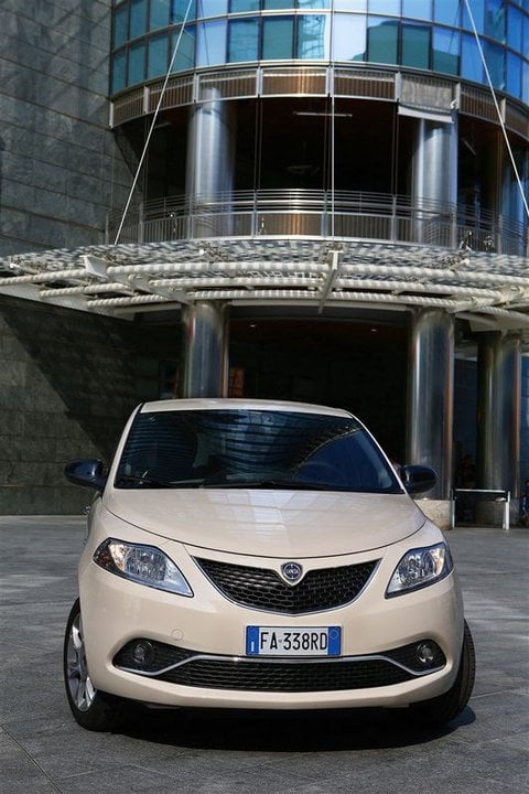 Auto Usate A Pescara | Lancia Ypsilon Iii 2015 0.9 T.air Gold Ecochic Metano 80Cv