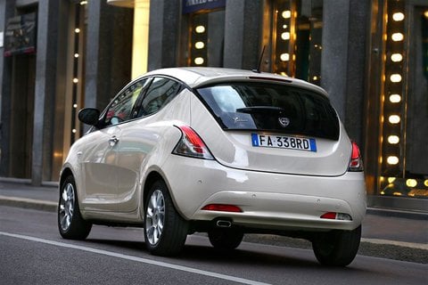 Auto Usate A Pescara | Lancia Ypsilon Iii 2015 0.9 T.air Gold Ecochic Metano 80Cv