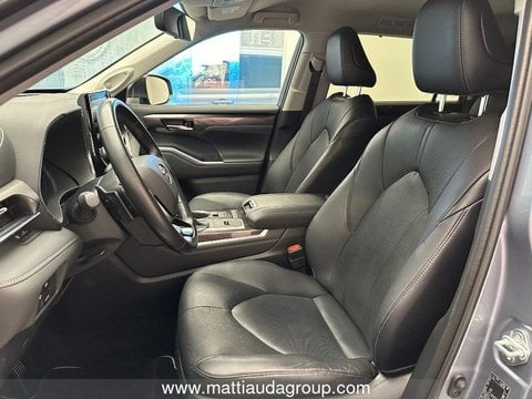 Auto Toyota Highlander 2.5H Awd-I E-Cvt Lounge Usate A Cuneo