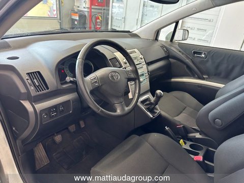Auto Toyota Corolla Verso 2.2 16V D-4D Sol Usate A Cuneo