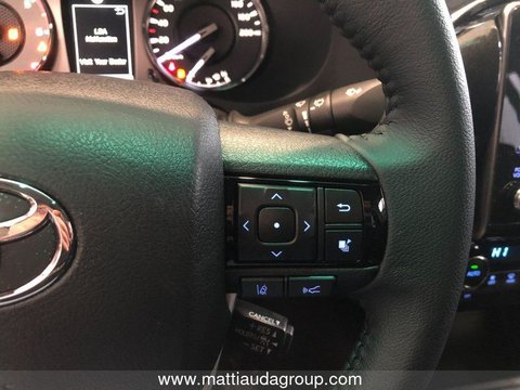 Auto Toyota Hilux 2.4 D-4D 4Wd 4 Porte Double Cab Executive My'23 Nuove Pronta Consegna A Cuneo