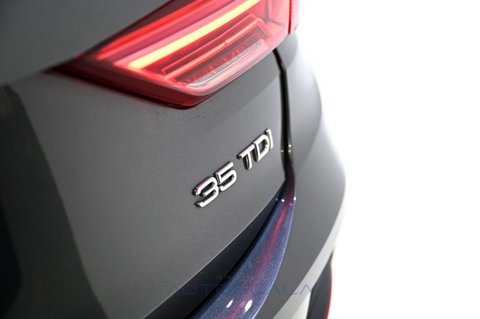Auto Audi Q3 Spb 35 Tdi 150Cv S Tronic S Line Edition Usate A Napoli