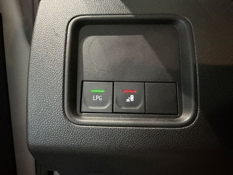 Auto Usate A Milano | Dacia Duster 1.0 Tce 4X2 100Cv Eco-G Journey Up