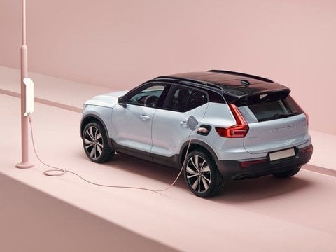 Pkw Volvo Xc40 Recharge Pure Electric Twin Motor Awd Ultimate Neu Sofort Lieferbar In Bolzano