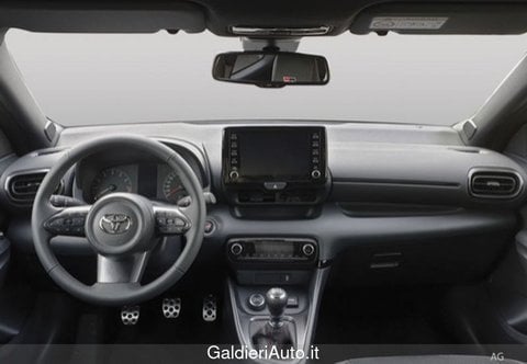 Auto Usate A Salerno | Toyota Yaris Iv 1.5H Active